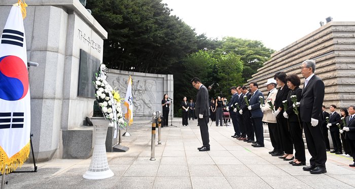 연수구가 인천시에 전달한 8대 핵심 현안이 담긴 '연수구 제1호 제안서'.