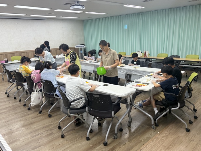 만수6동 통장공동체 ‘행복주머니 통통’,어린이들과 여름방학 특강 진행