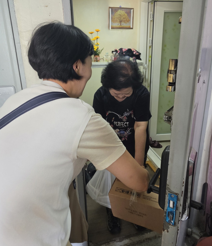 Namdong-gu Chief Lee Byeong-rae Builds Tight Care Network: 2,300 Meals for Vulnerable Groups
