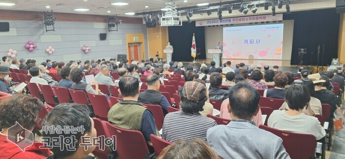 Les habitants de Dongincheon-dong fixent eux-mêmes les priorités des projets de quartier pour l'année prochaine