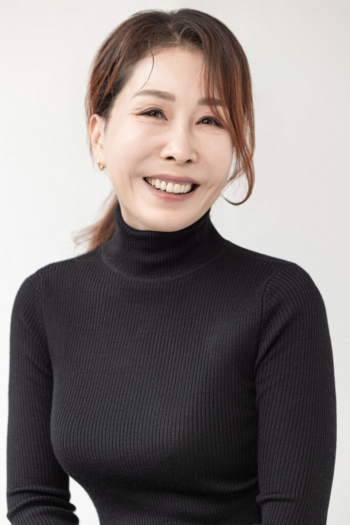 Painter Bae Seongye to Take Part in 2026 Bank Art Fair… Showcases 'Garden of Memories' Series