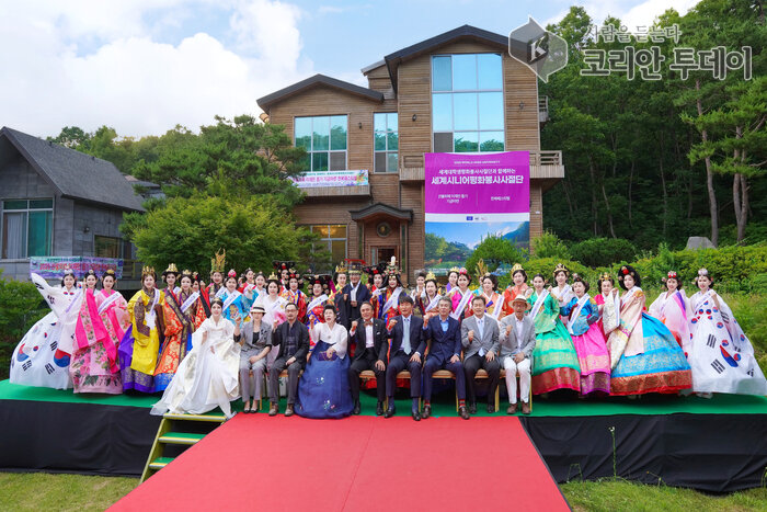 [코리안투데이] 신안 매화도 소녀에서 만학도, 사회복지사, 경숙 신바람 공연단 단장까지... 건강할 때 즐겁게 살자는 삶의 철학 ©김현수 기자